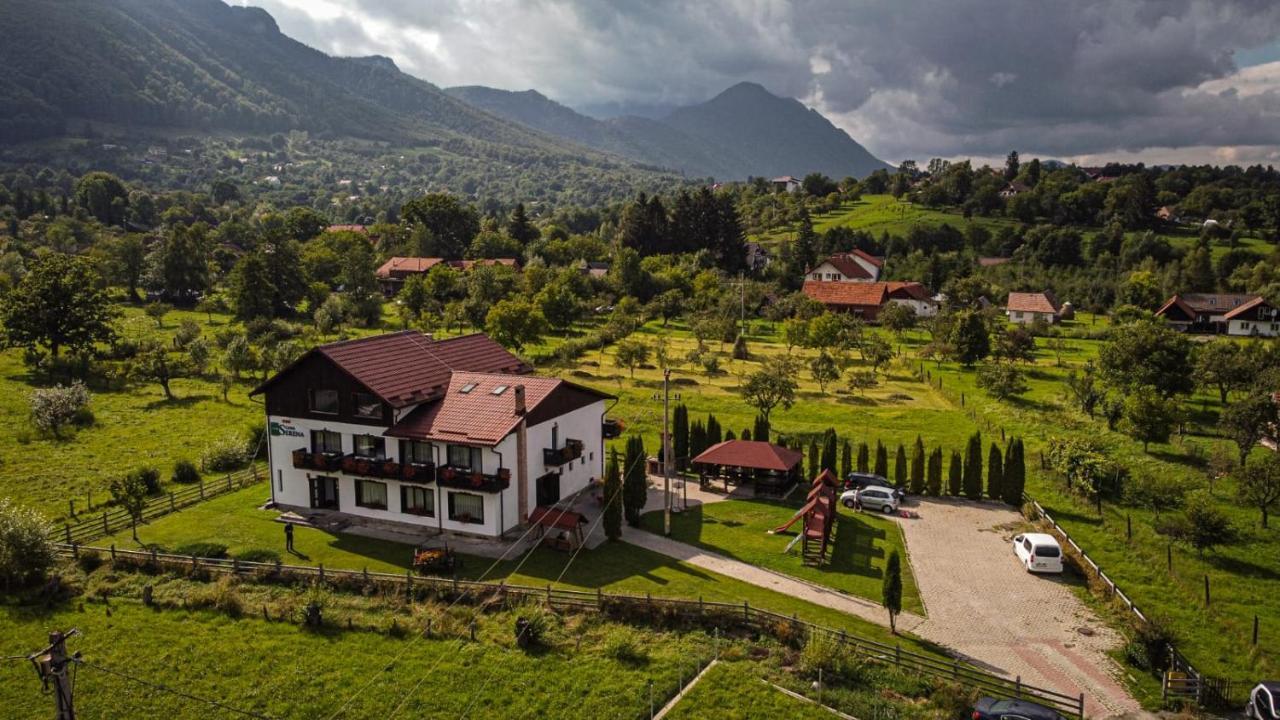 Serena Guesthouse Bran Bran  Bagian luar foto