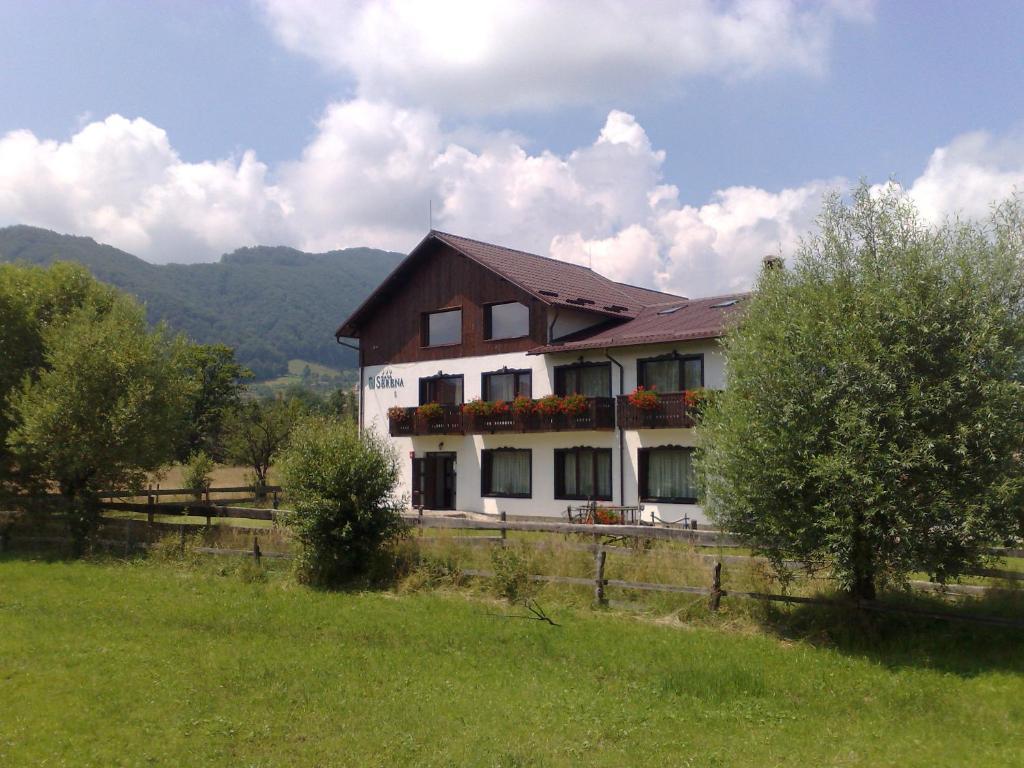 Serena Guesthouse Bran Bran  Bagian luar foto